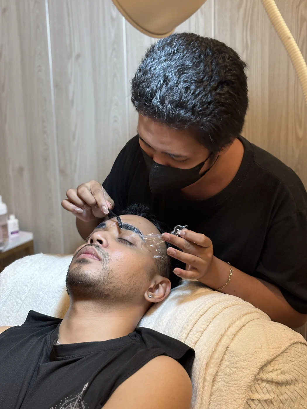 men's brow threading and shaping at AyuriNails Beauty Lounge Makati